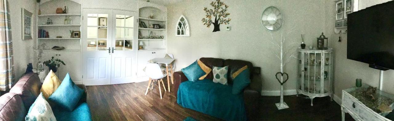 הוקסהד Mere Lodge Bed & Breakfast מראה חיצוני תמונה